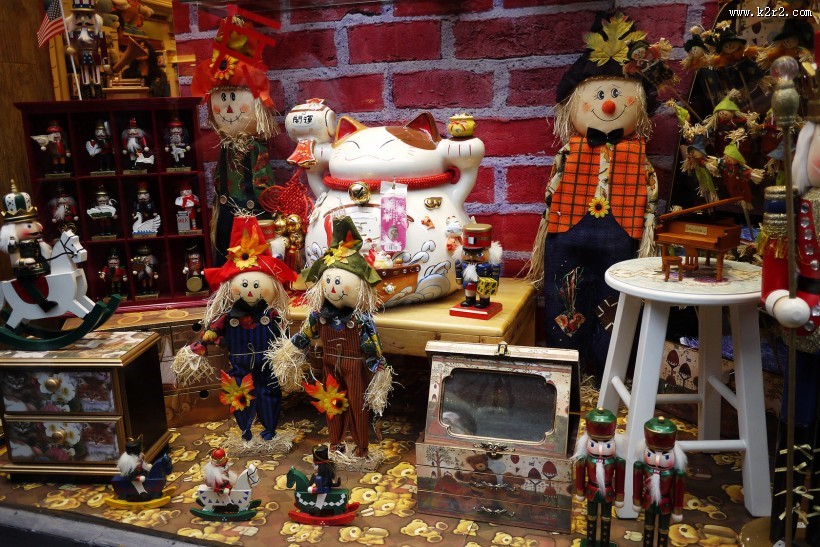 琳琅满目的商场图片