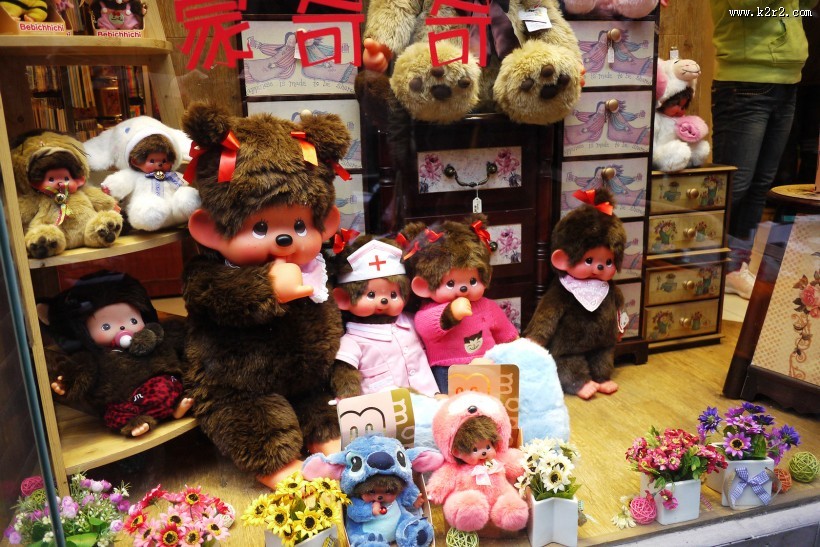 琳琅满目的商场图片