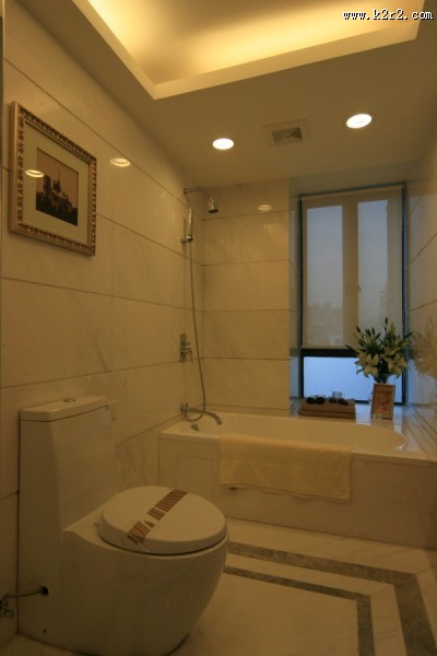 中海景晖华庭卫生间图片