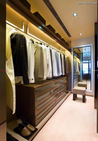 梁志天-上海浦东汤臣一品卫生、衣帽间图片大全