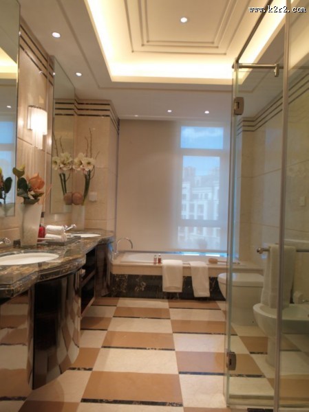 大连星海湾壹号样板房卫生间图片