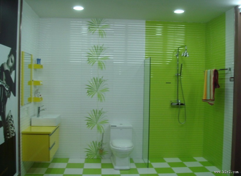 淡雅绿色卫生间设计图片