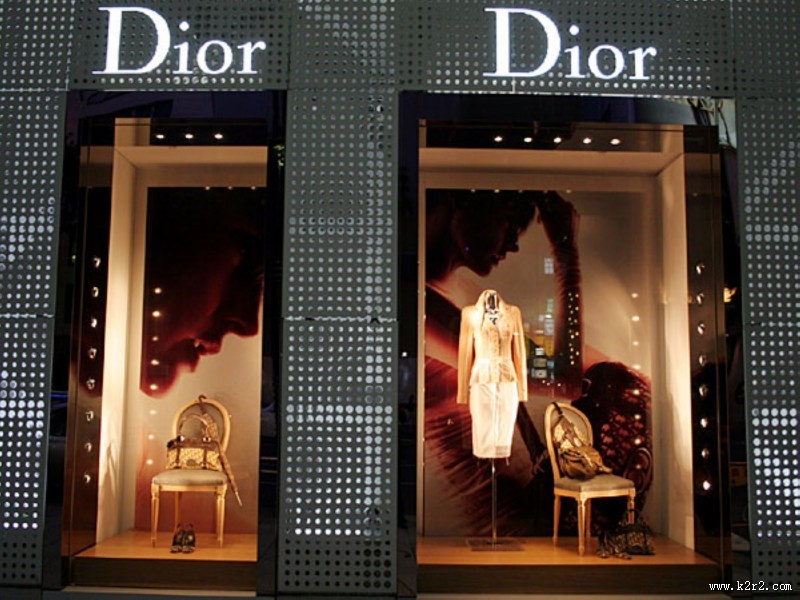Dior橱窗设计图片