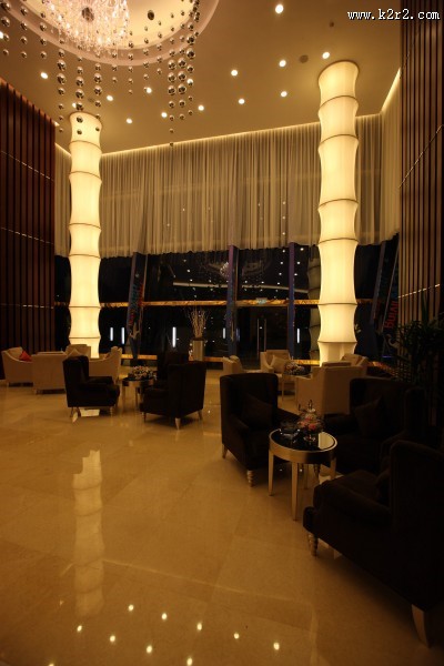 成都新世界售楼处装修设计图片