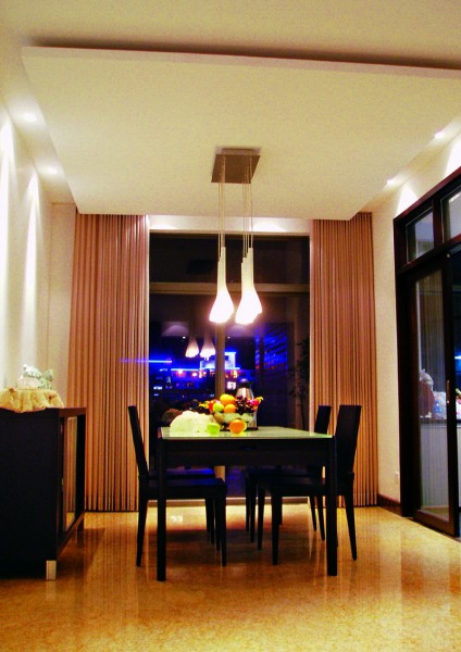 水榭花都听水居住宅室内设计图片