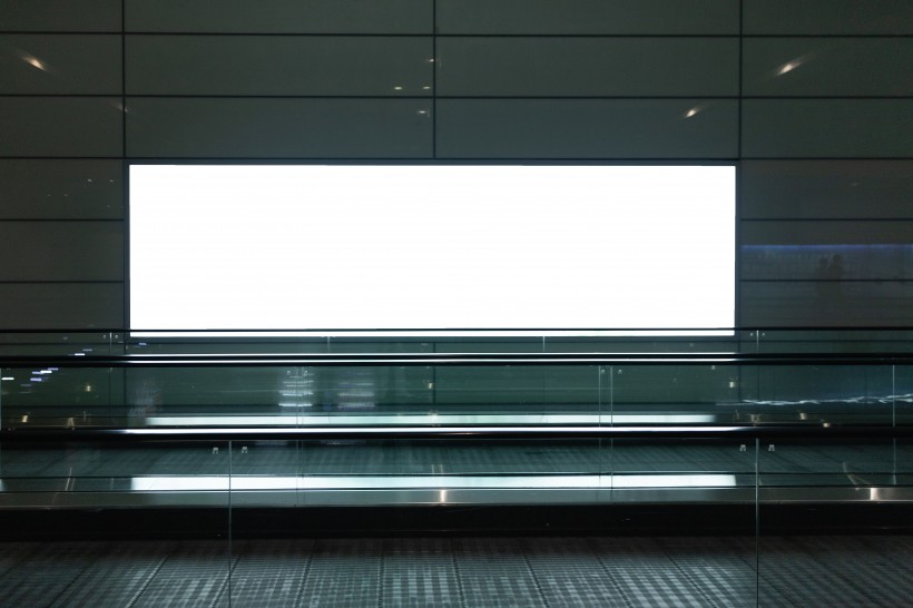 机场空白广告牌海报图片