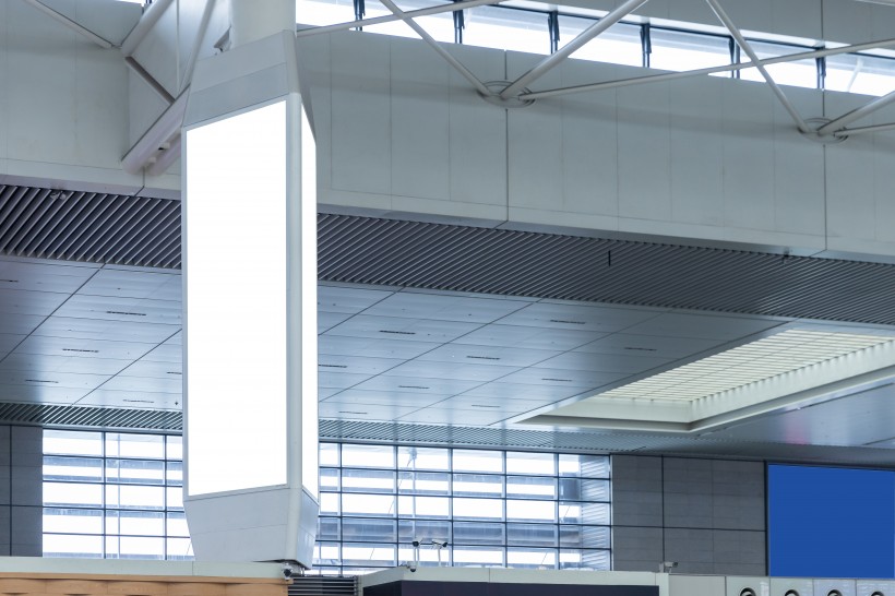 动车站空白广告牌图片