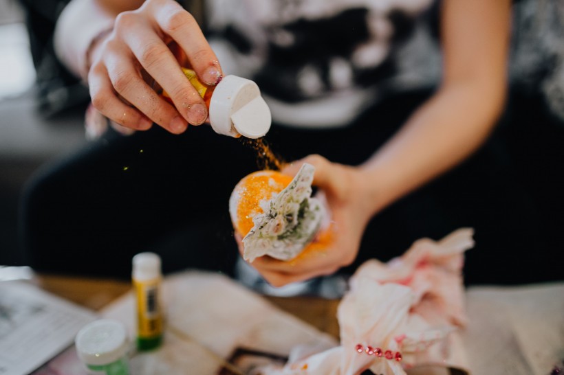 复活节彩蛋的装饰过程图片大全