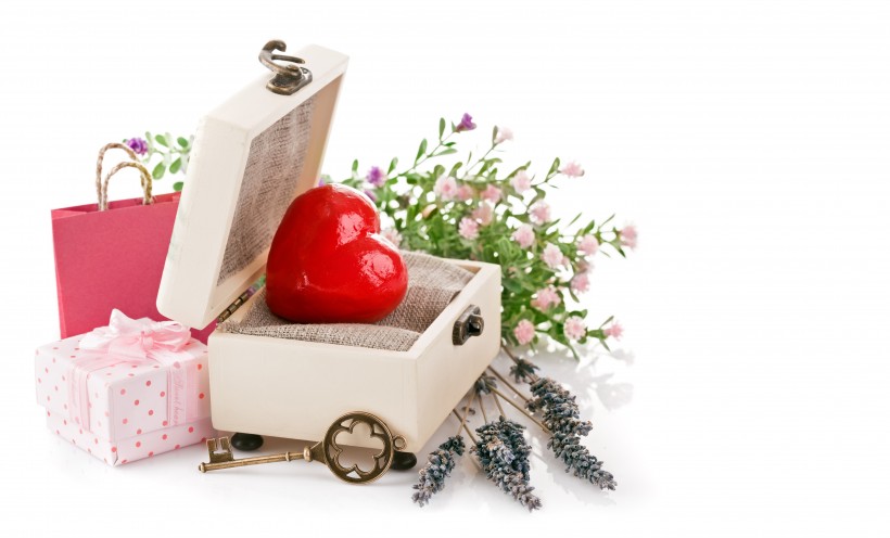 情人节爱心礼物图片