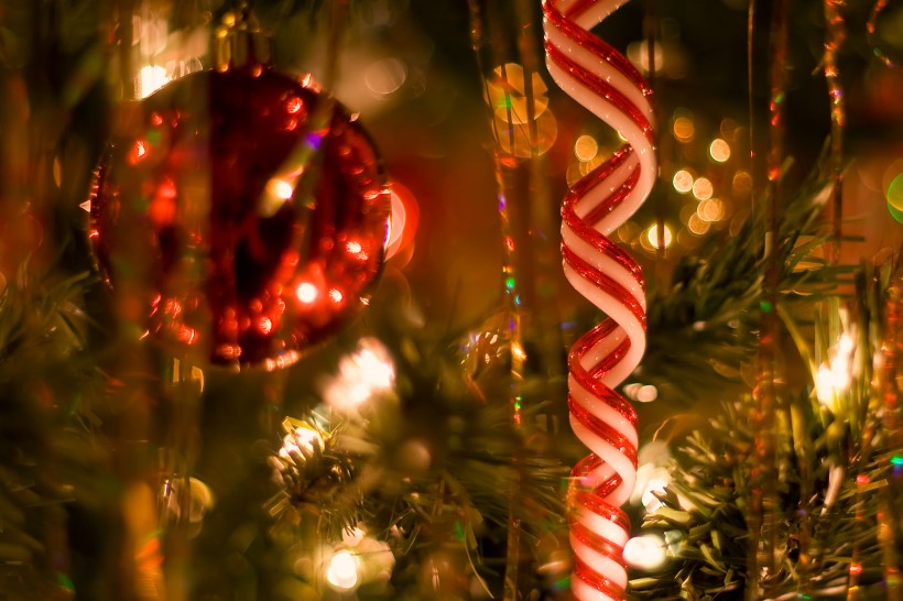 圣诞主题彩色装饰球图片