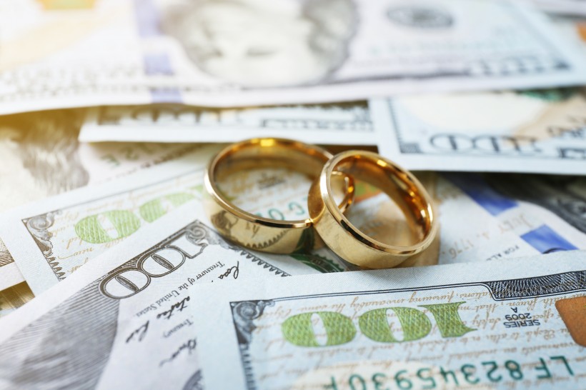 情人节礼物戒指图片