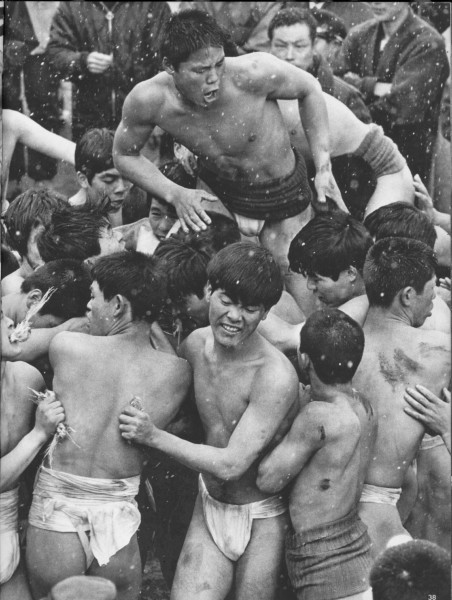 旧时日本裸体节（会阳节）图片