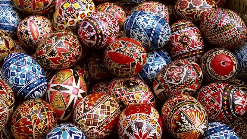 复活节可爱彩蛋图片