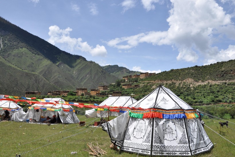 藏区耍坝子节日图片