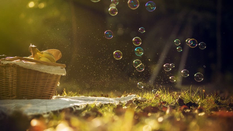 午后唯美梦幻多彩的泡泡背景图片大全