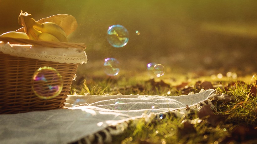 午后唯美梦幻多彩的泡泡背景图片大全