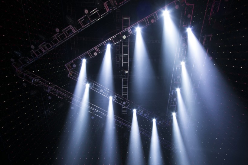 绚丽的舞台灯光图片