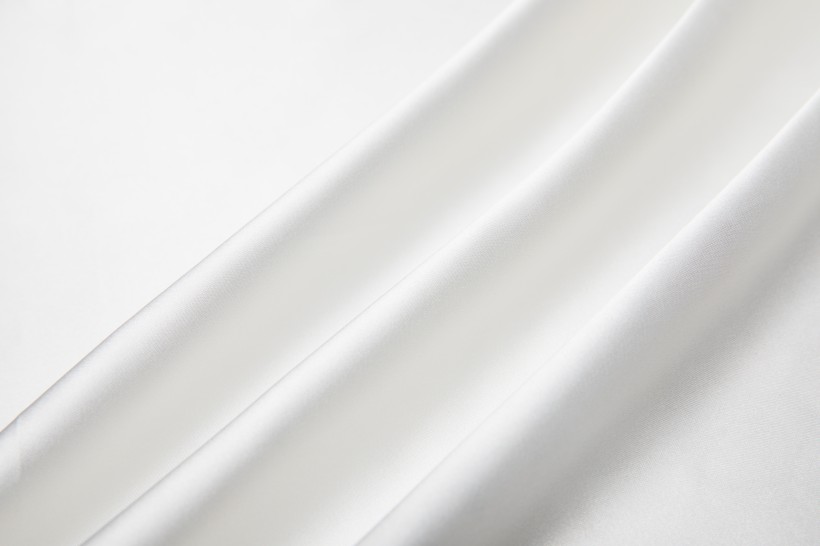 白色丝绸背景图片