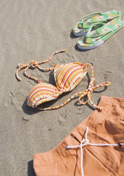 夏日清新背景素材吊床衣帽篮球图片