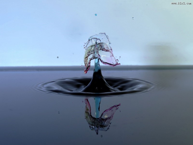 各种颜色水滴的倒影图片大全