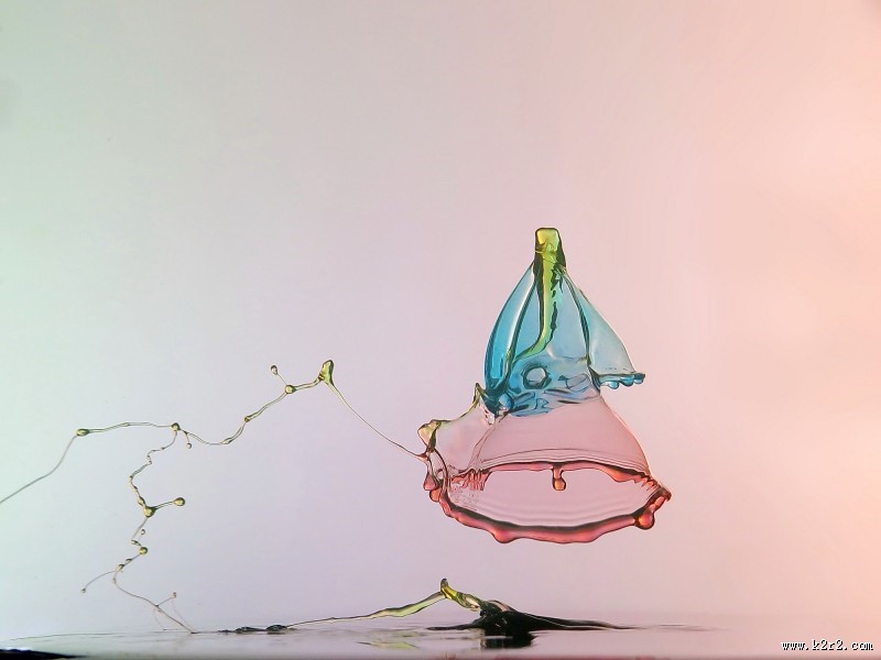 飞溅的水滴图片