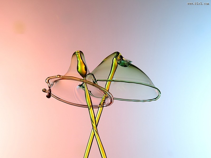 交叉的水花图片