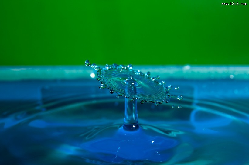 溅起的水滴图片大全