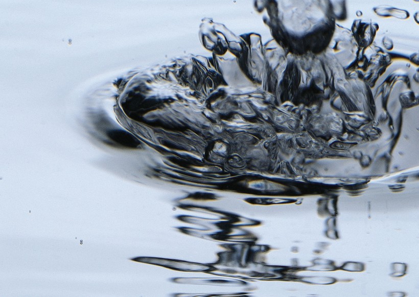 水花水气泡图片