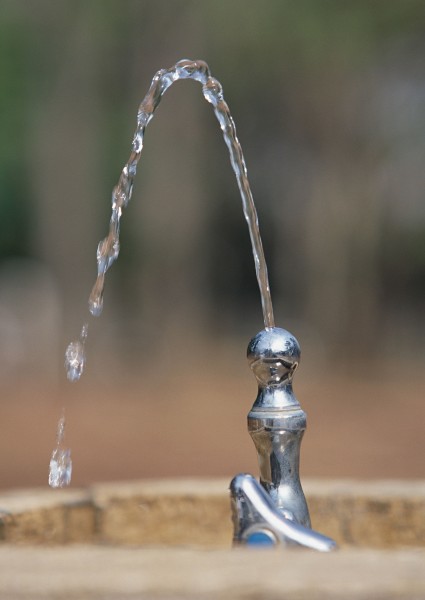 珍惜水资源图片