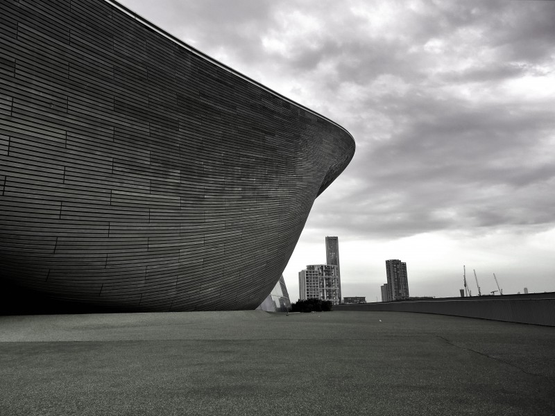 黑白建筑摄影图片