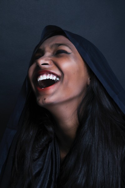 暗调美女摄影图片