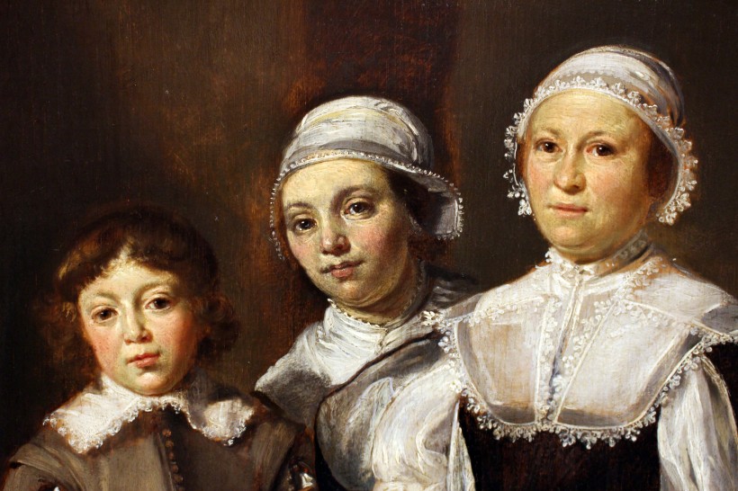 色彩鲜明的人物彩绘图片