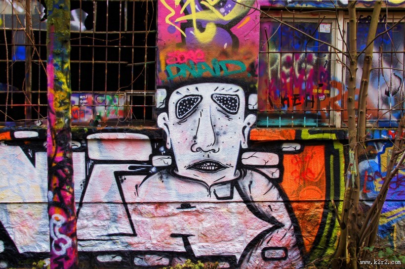 墙上个性的涂鸦图片