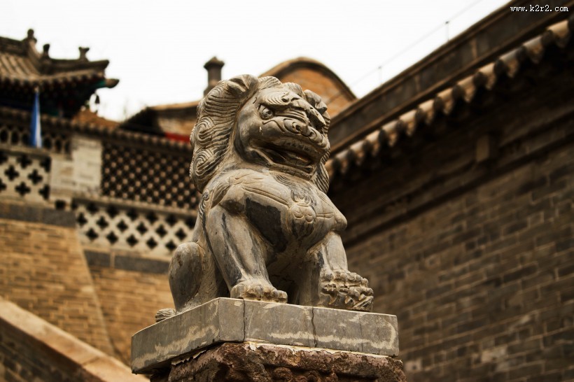 栩栩如生威武的石雕狮子图片