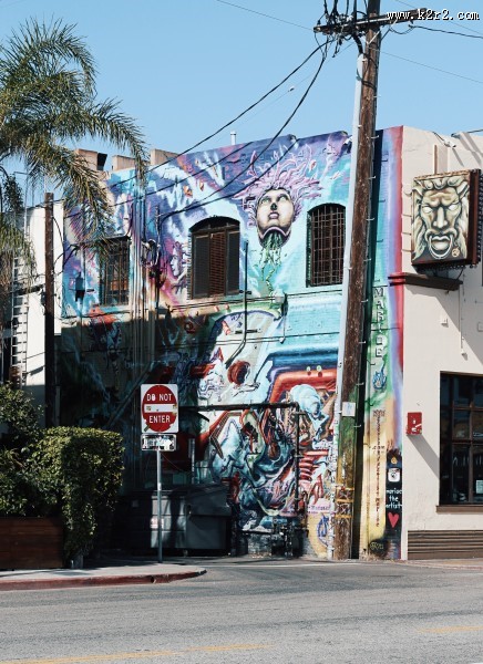 墙壁上的涂鸦和绘画图片