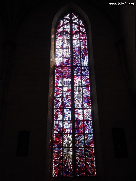 教堂玻璃彩色花窗图片