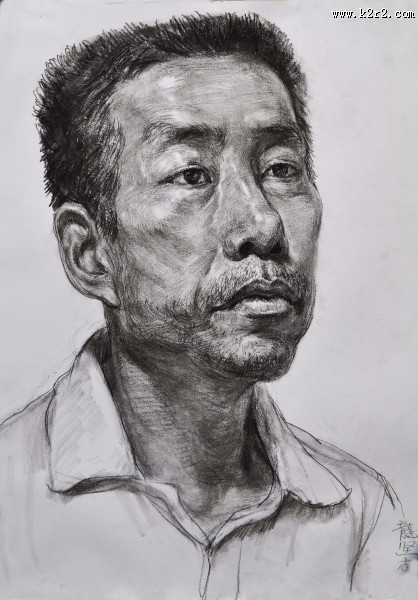 逼真人物素描图片