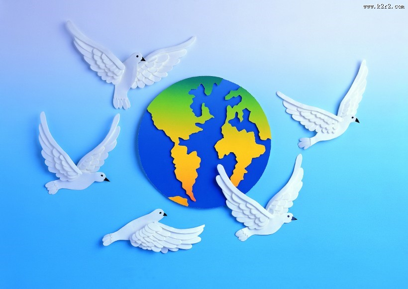 创意地球纸雕图片