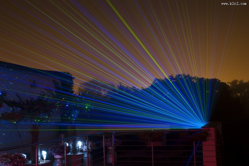 炫酷的激光表演图片