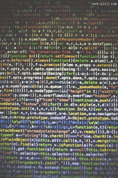 电脑屏幕上复杂的代码图片