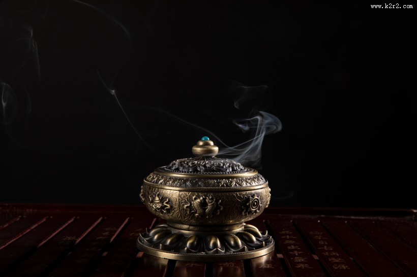 禅意十足古人焚香香炉图片