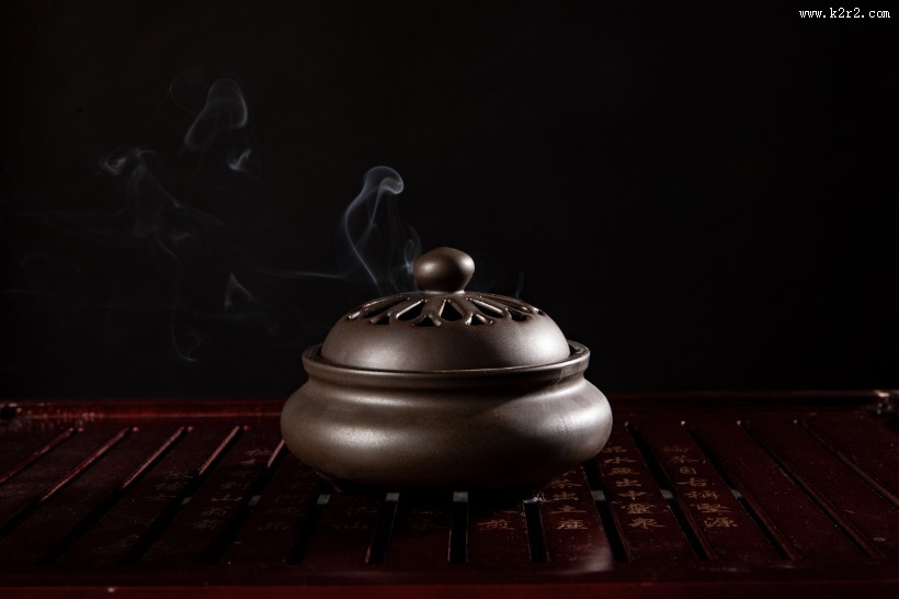 禅意十足古人焚香香炉图片