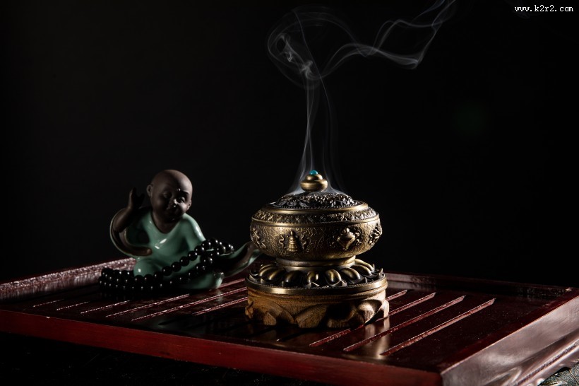 禅意十足古人焚香香炉图片