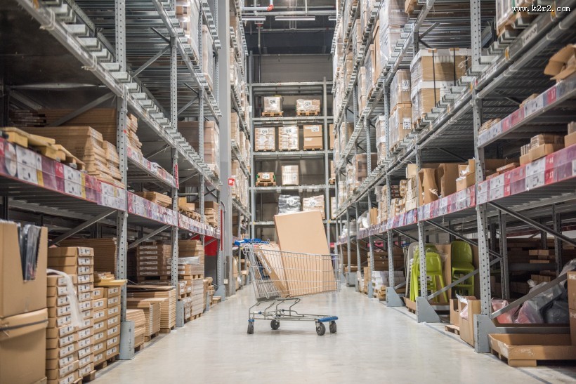 宜家自提货品拉车图片