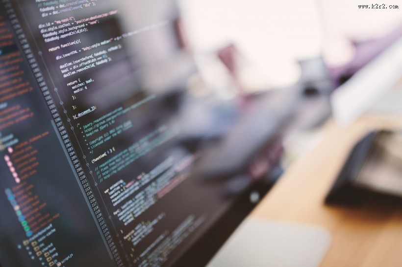 电脑屏幕上的代码图片