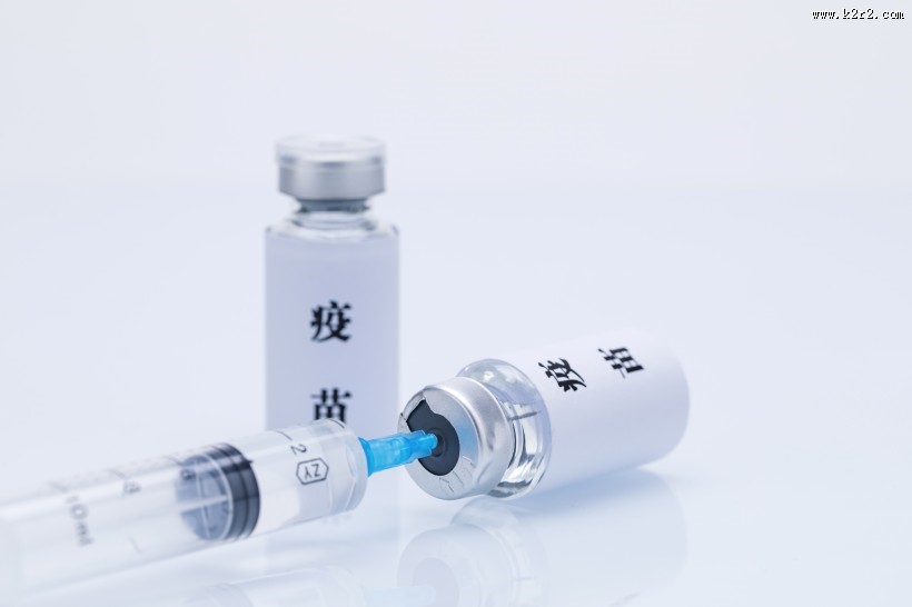 白色疫苗瓶子图片