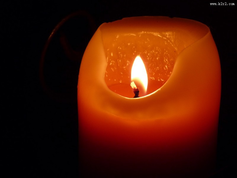 明亮的烛光图片大全