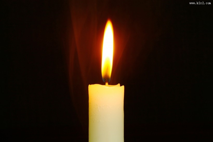 明亮的烛光图片大全