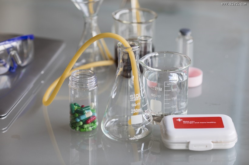 医用急救包烧杯试管图片