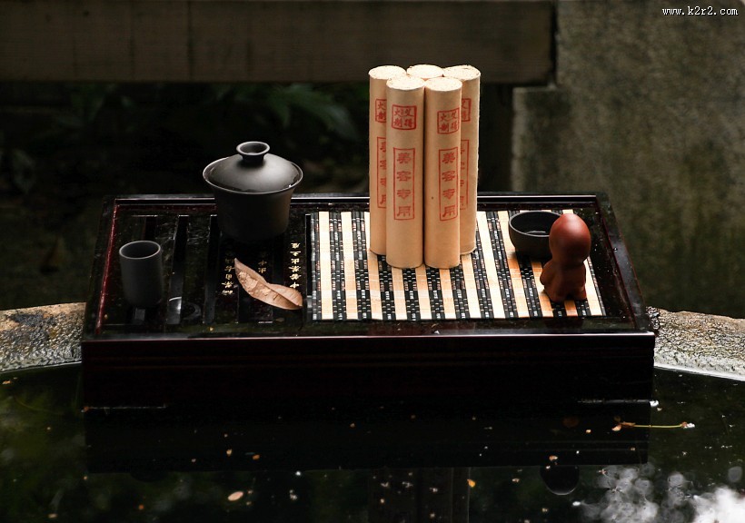 养生艾草熏香图片